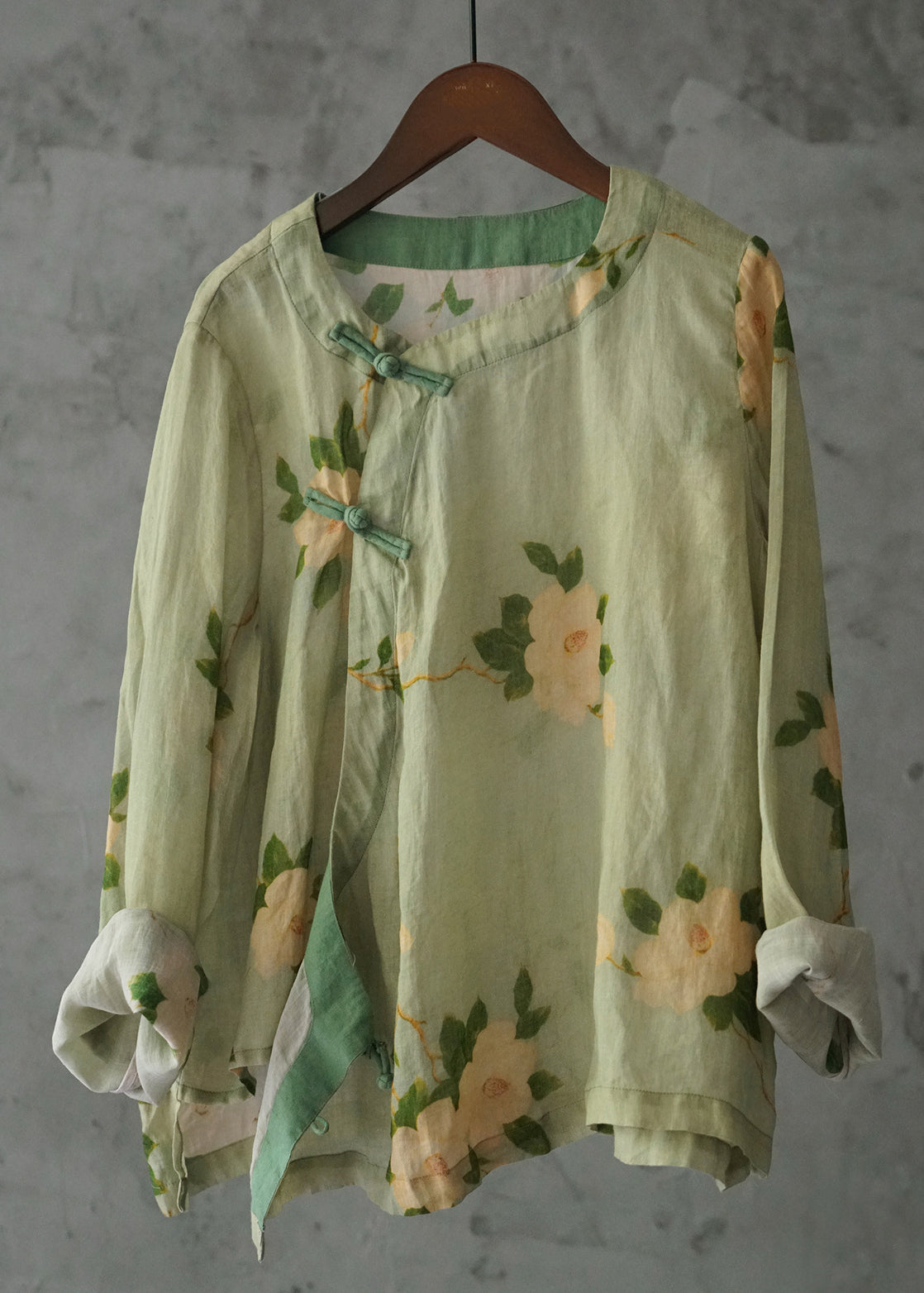 Elegantly Styled Shirt for Everyday Wear