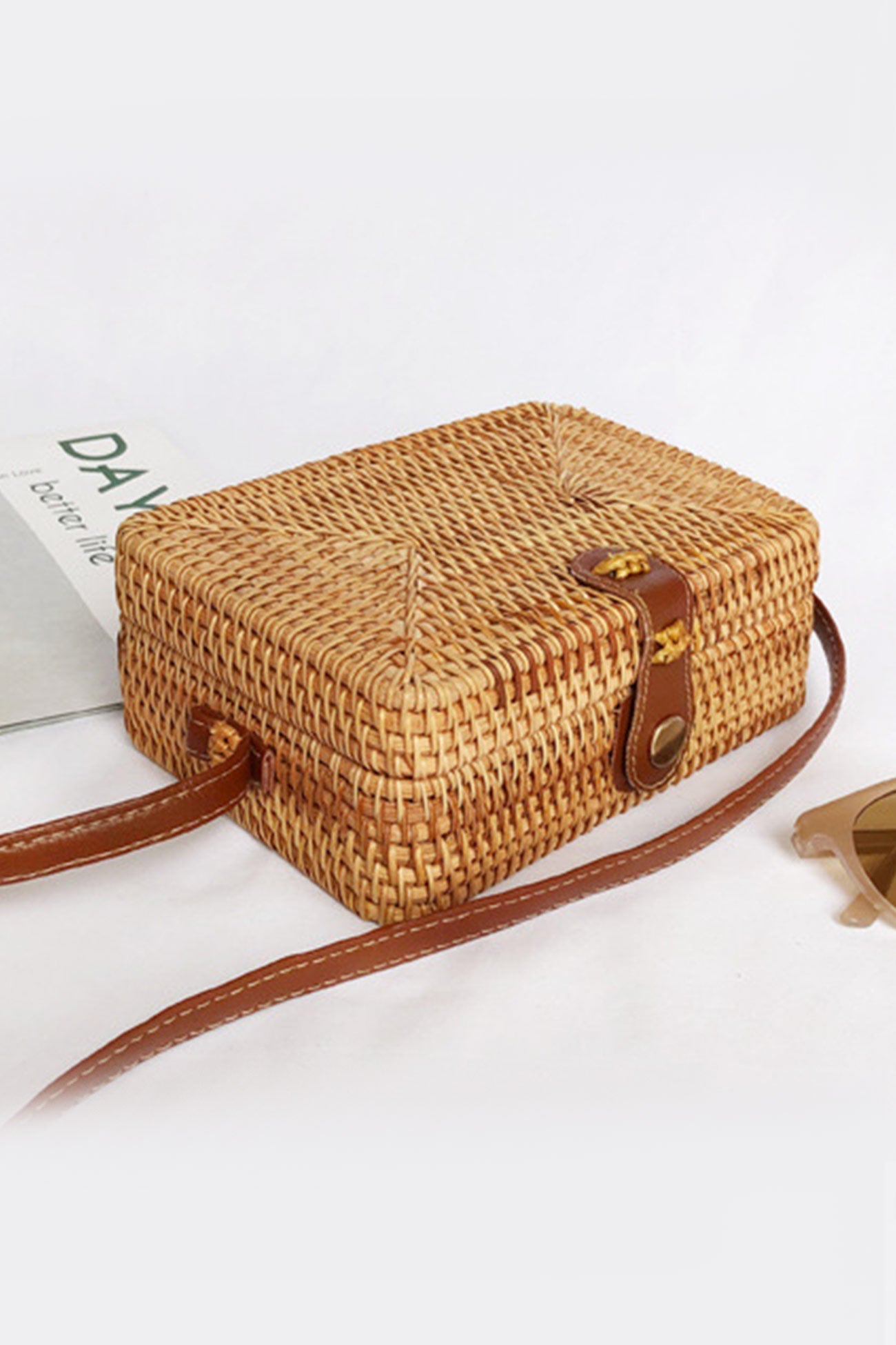 Well Tailored Bag with a Graceful Silhouette