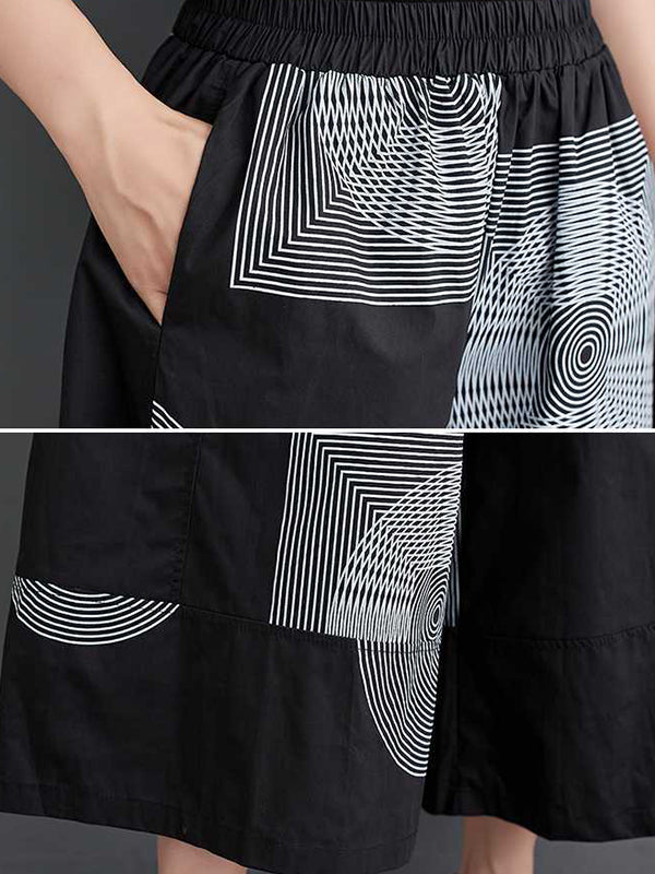 A Vintage Style Trousers with Delicate Timeless Details