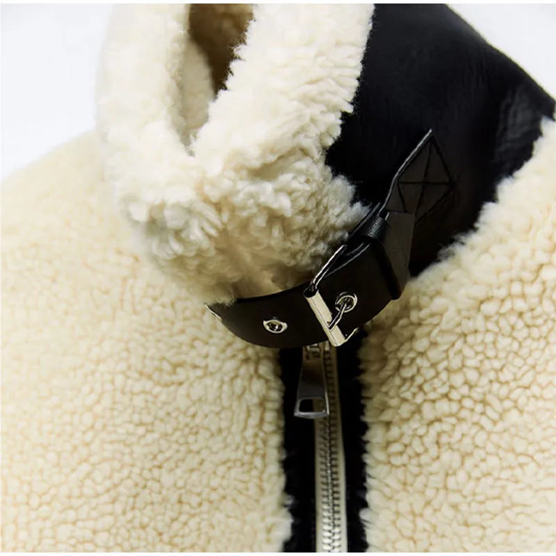 Sophisticated Jacket with a Clean Classic Look