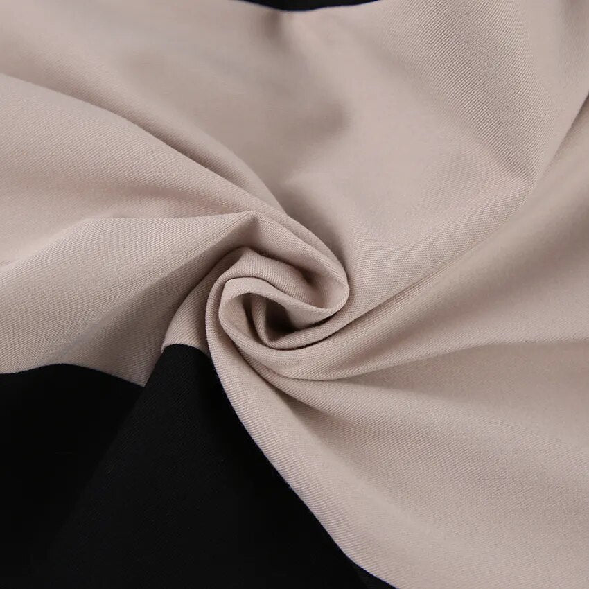 Well Tailored Pants with a Graceful Silhouette