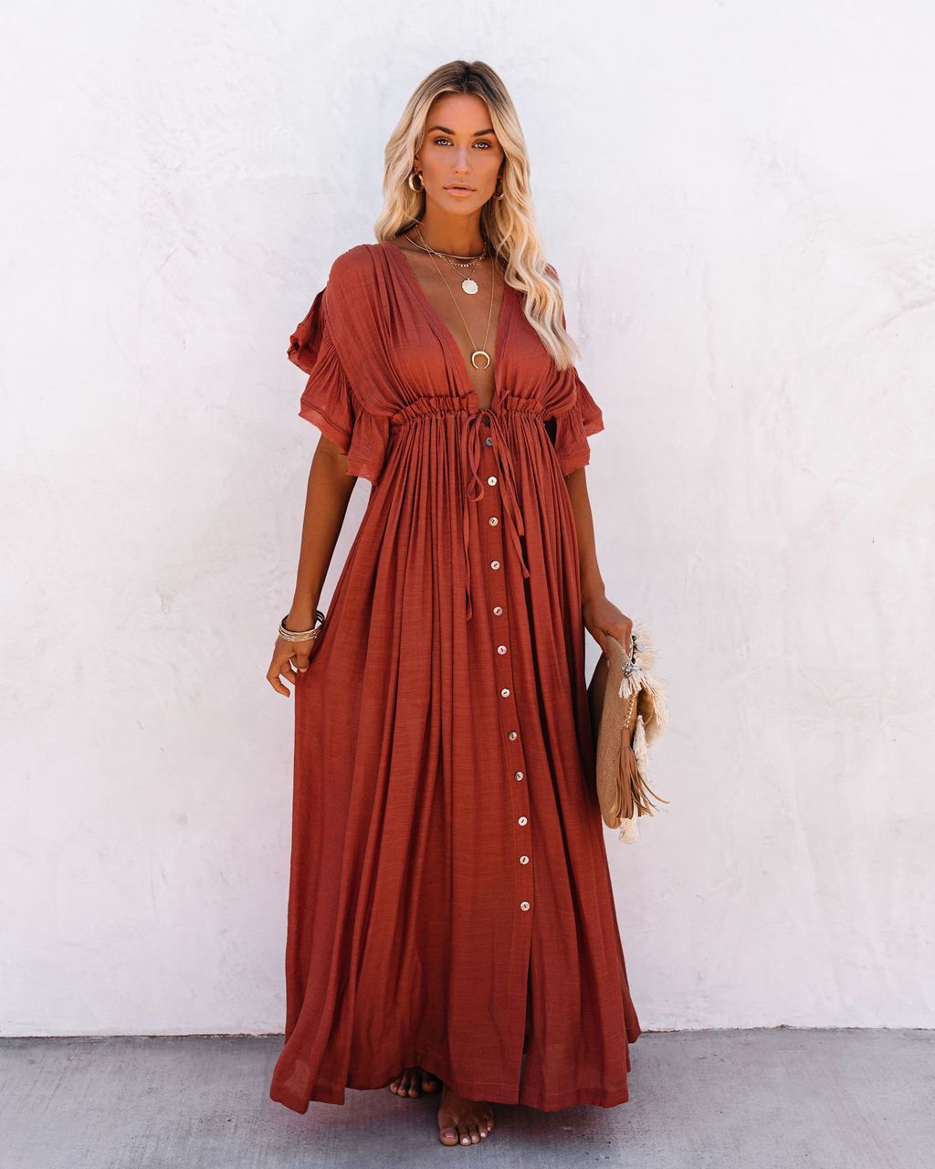 Beautifully Finished Dress in a Timeless Design