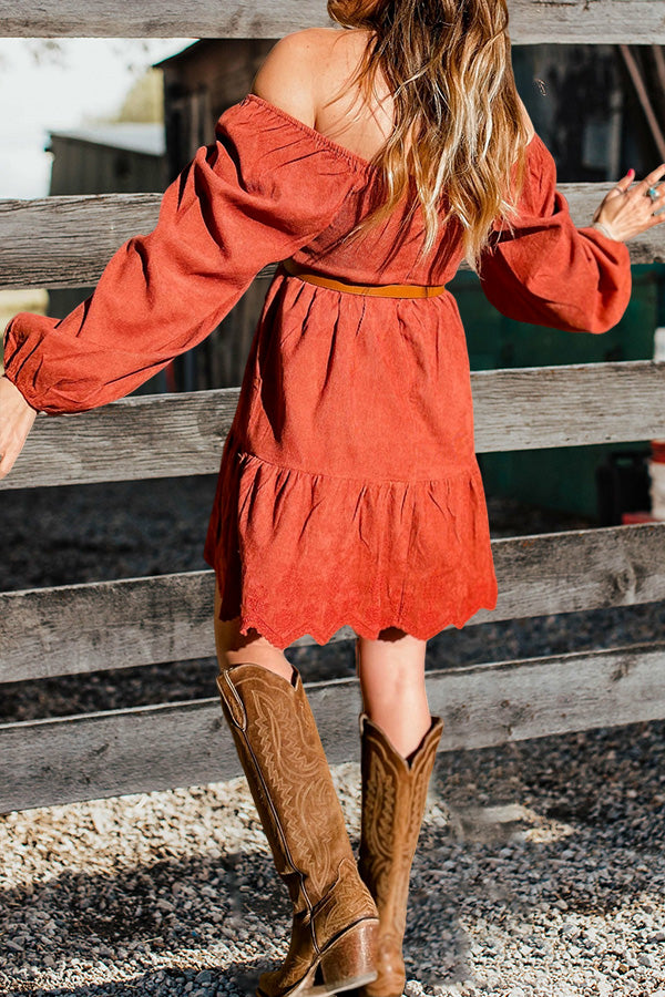 Beautifully Crafted Dress in a Classic Style