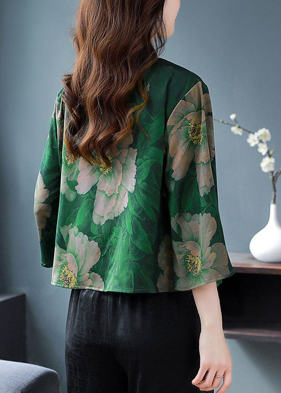 Well Tailored Shirt with a Graceful Silhouette