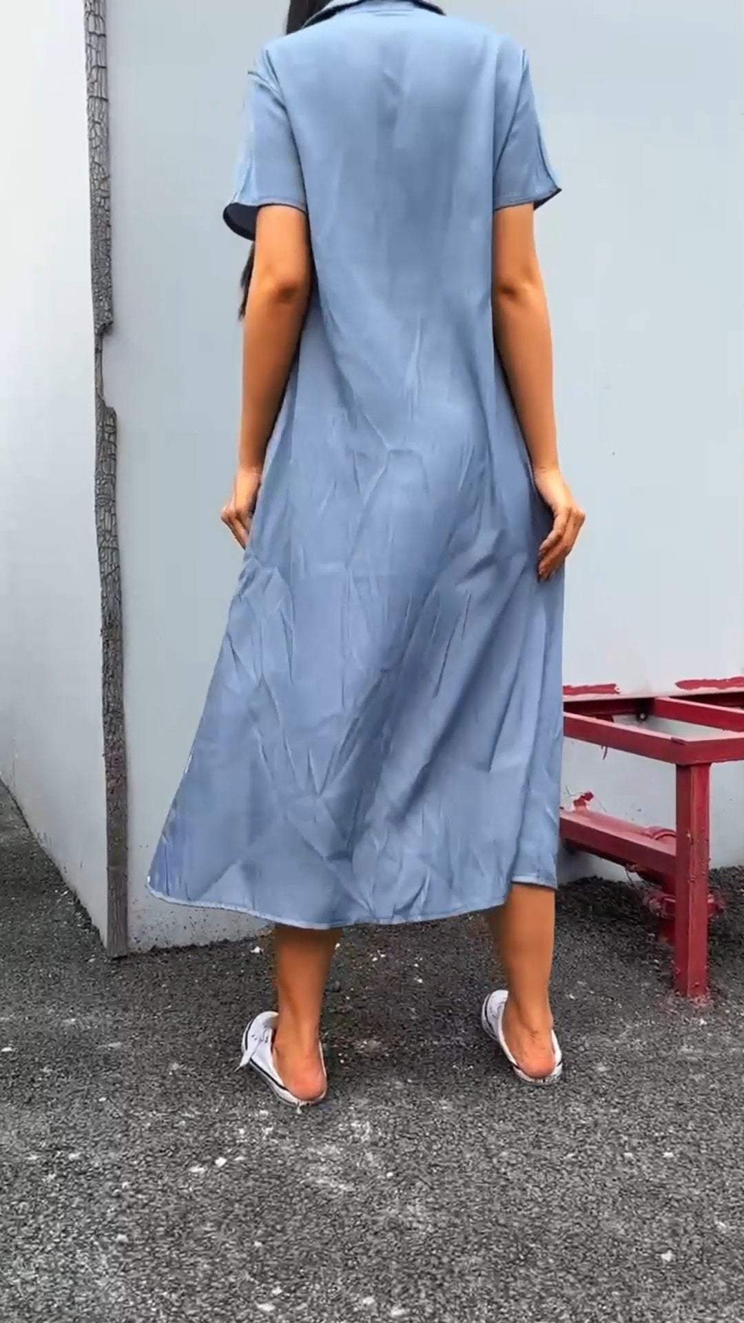 Classic Vintage Dress with a Flattering Fit