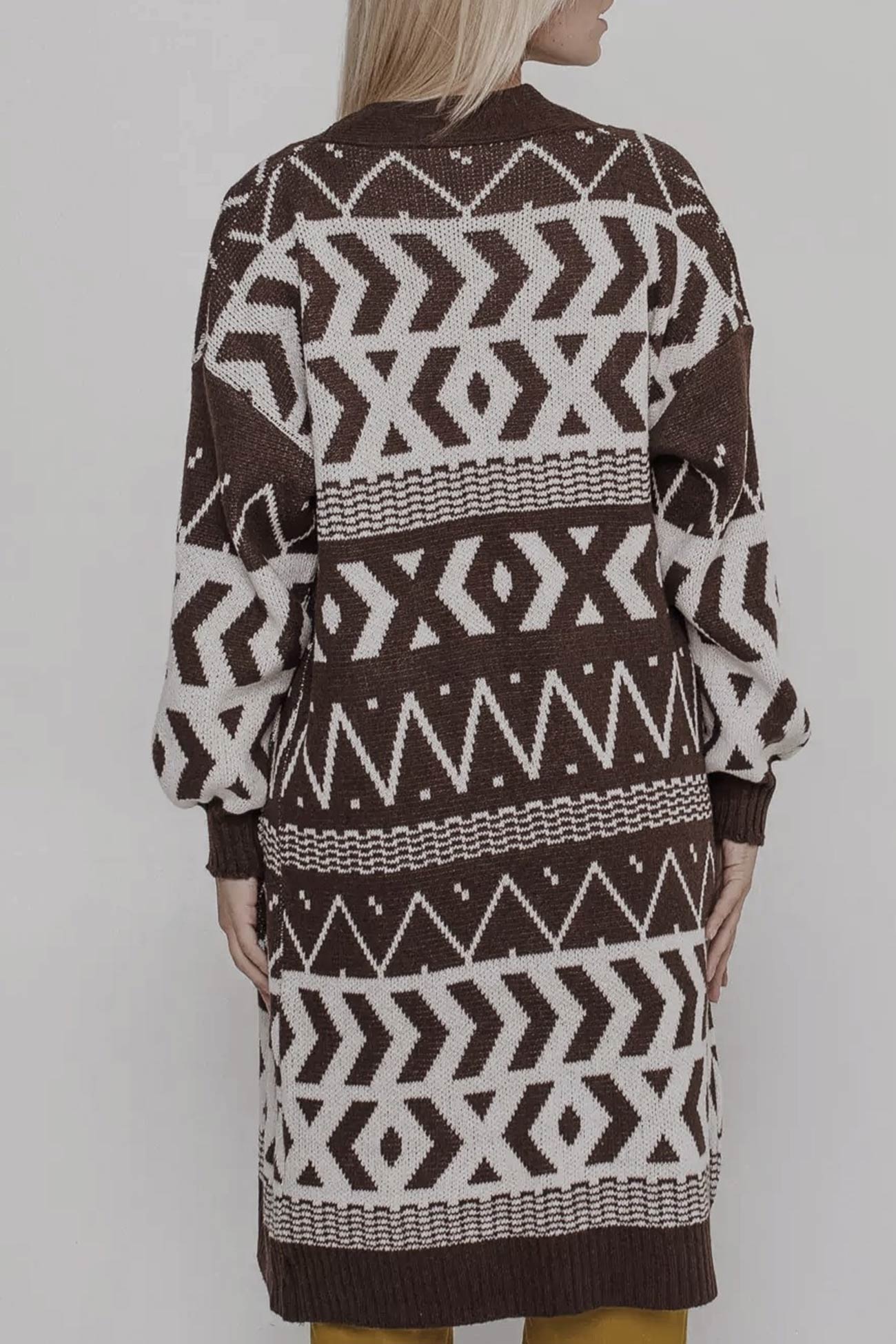 Elegantly Styled Cardigan for Everyday Wear