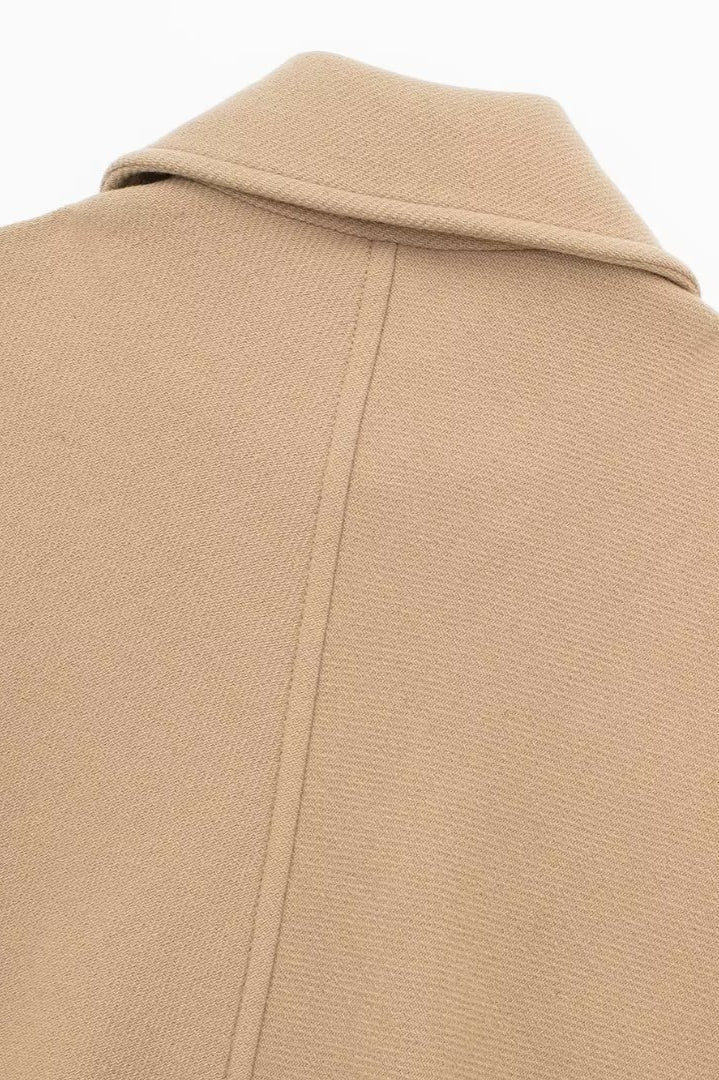 Gracefully Styled Jacket for Any Occasion