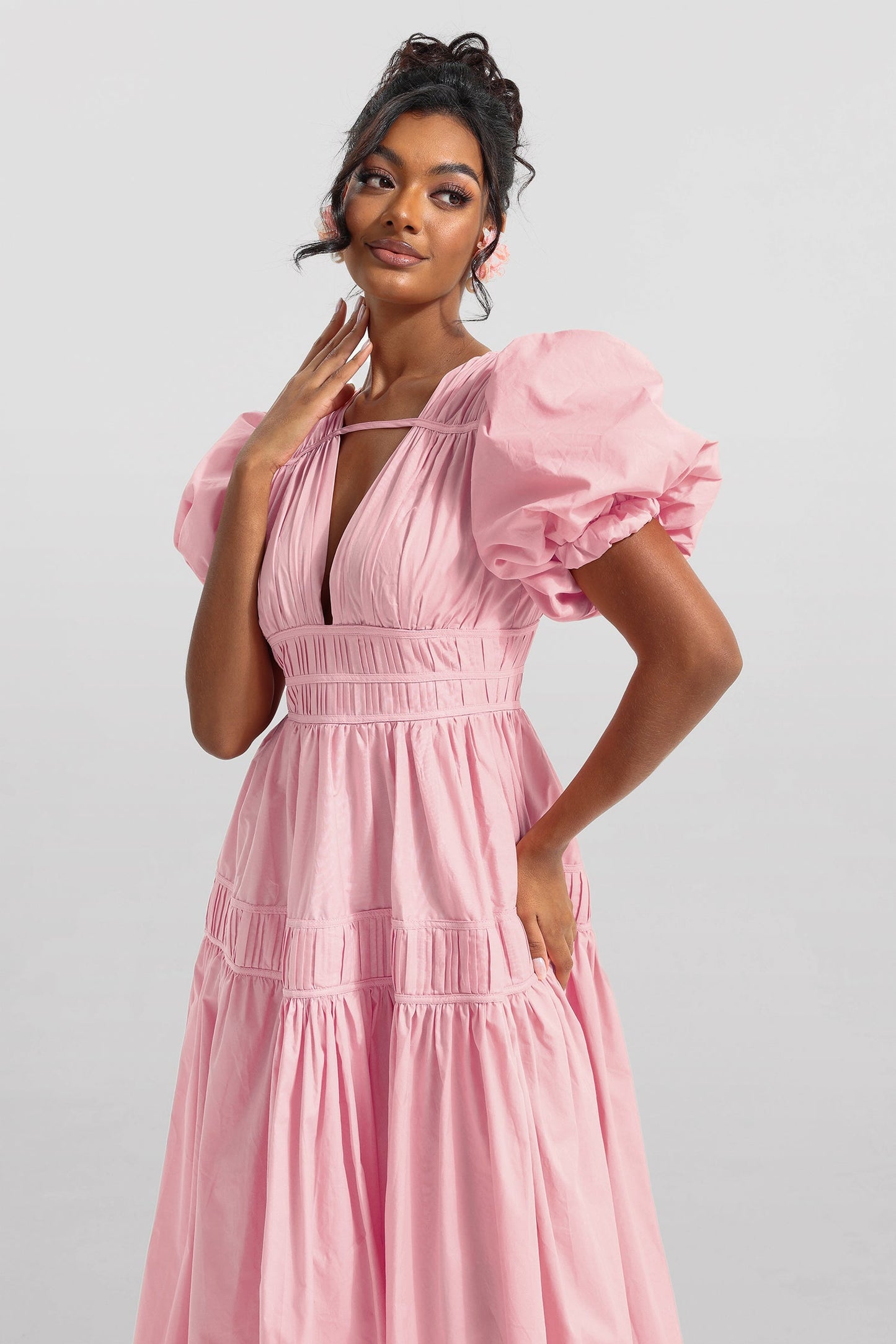 Sophisticated Dress with a Clean Classic Look