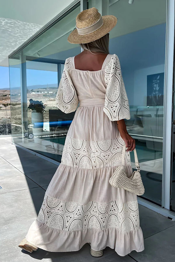 Effortlessly Elegant Dress with a Timeless Design