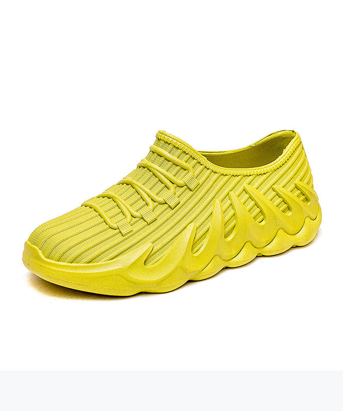 Well Tailored Shoes with a Graceful Silhouette