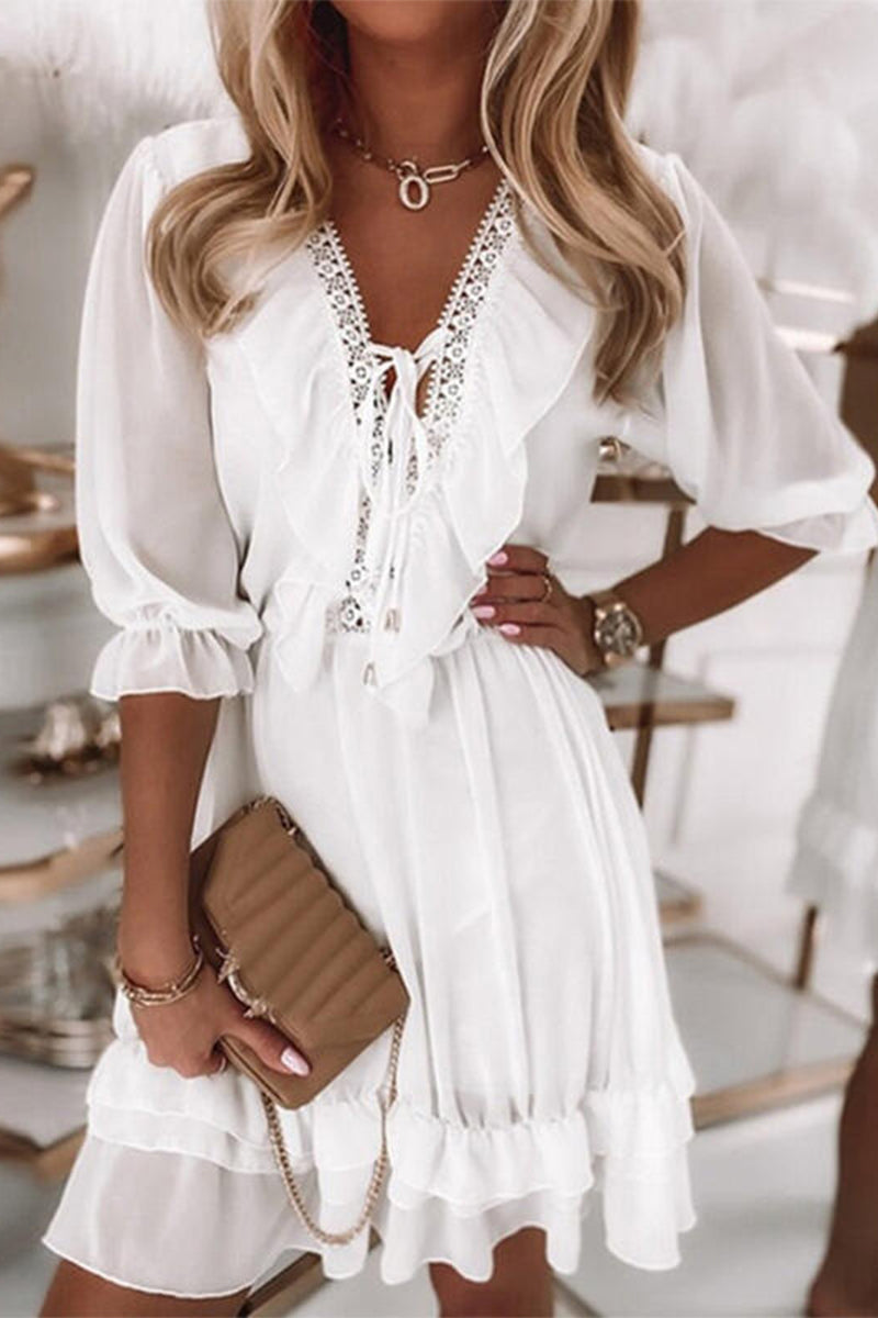 Effortlessly Elegant Dress with a Timeless Design