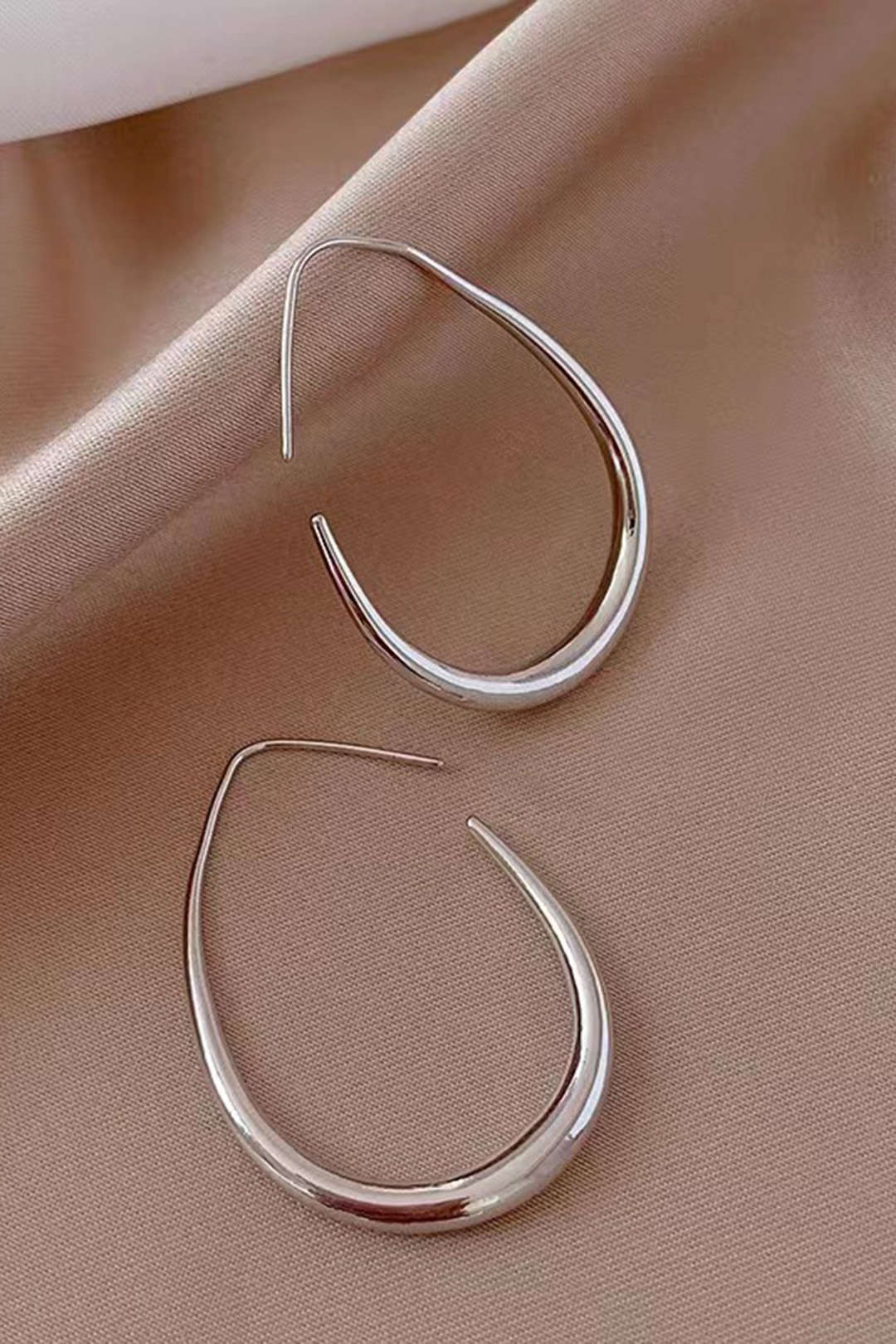 Beautifully Finished Garment in a Timeless Design