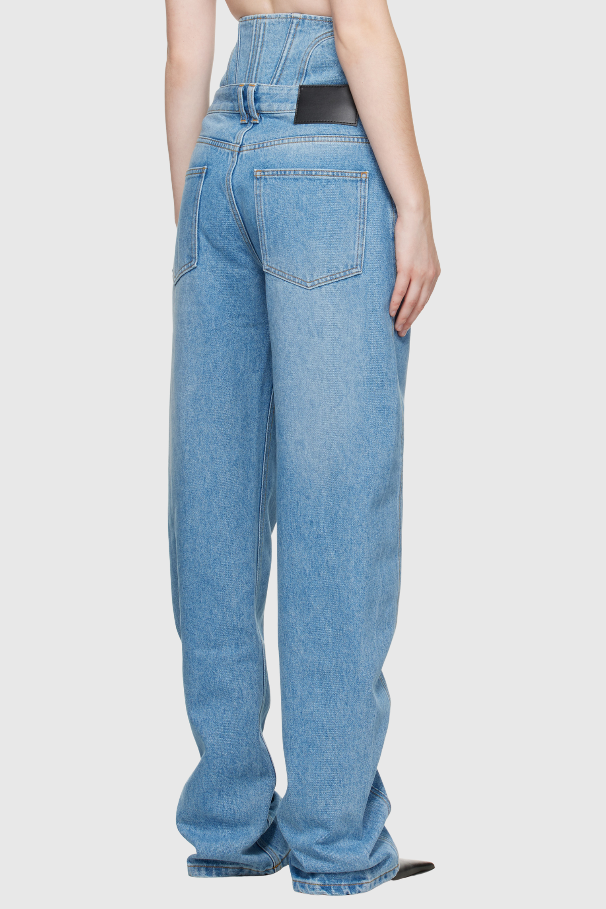 Beautifully Finished Garment in a Timeless Design