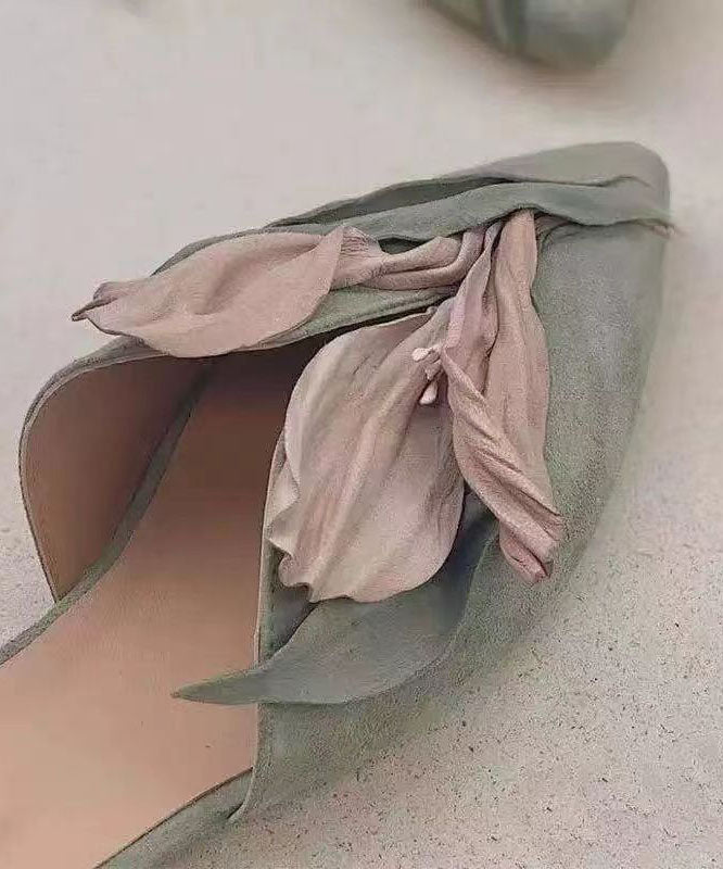 A Vintage Style Shoes with Delicate Timeless Details