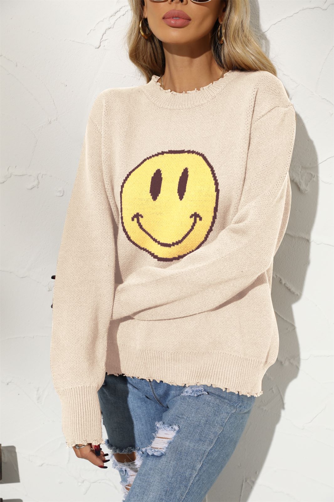 Well Tailored Sweater with a Graceful Silhouette