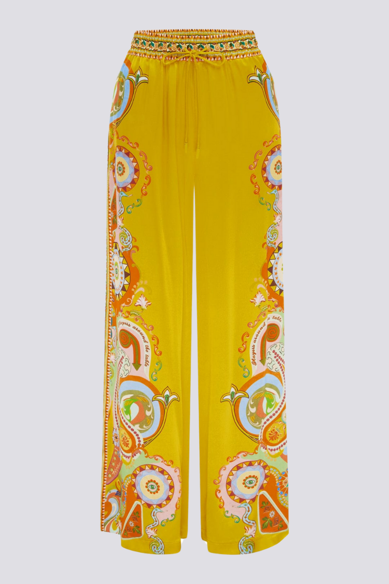 Beautifully Finished Garment in a Timeless Design