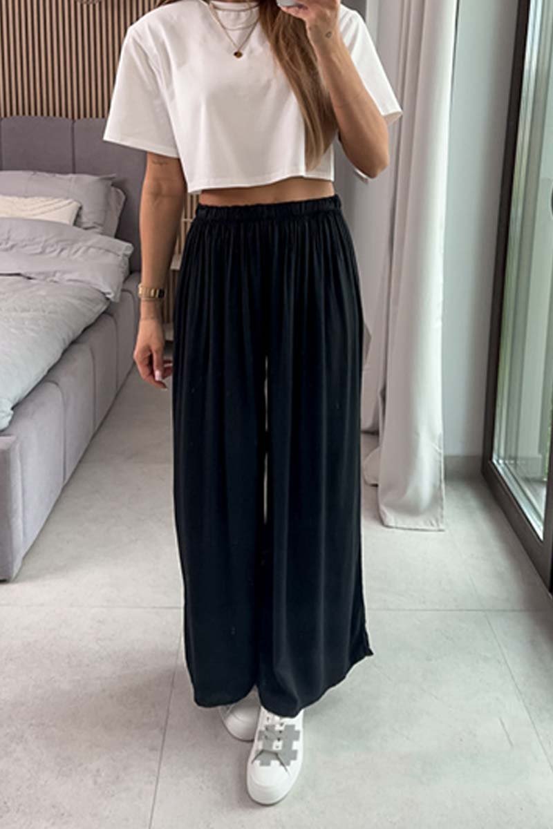 Beautifully Finished Pants in a Timeless Design