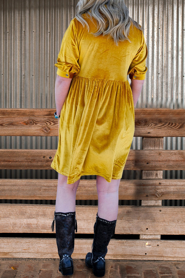 A Vintage Style Shirt with Delicate Timeless Details