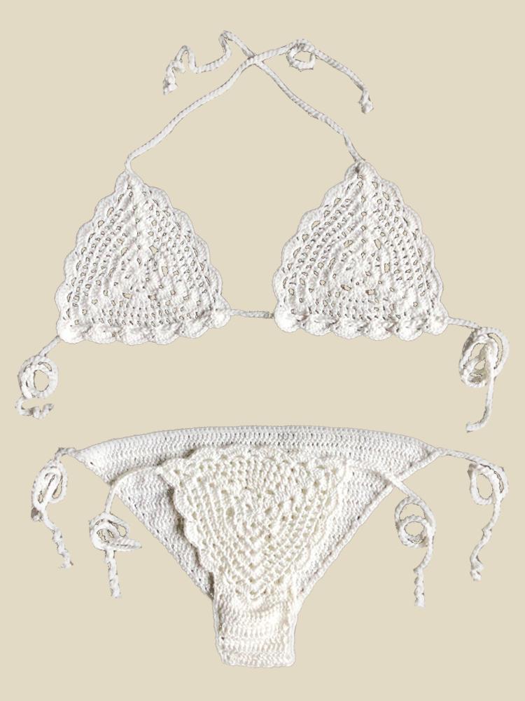 Effortlessly Elegant Bikini with a Timeless Design
