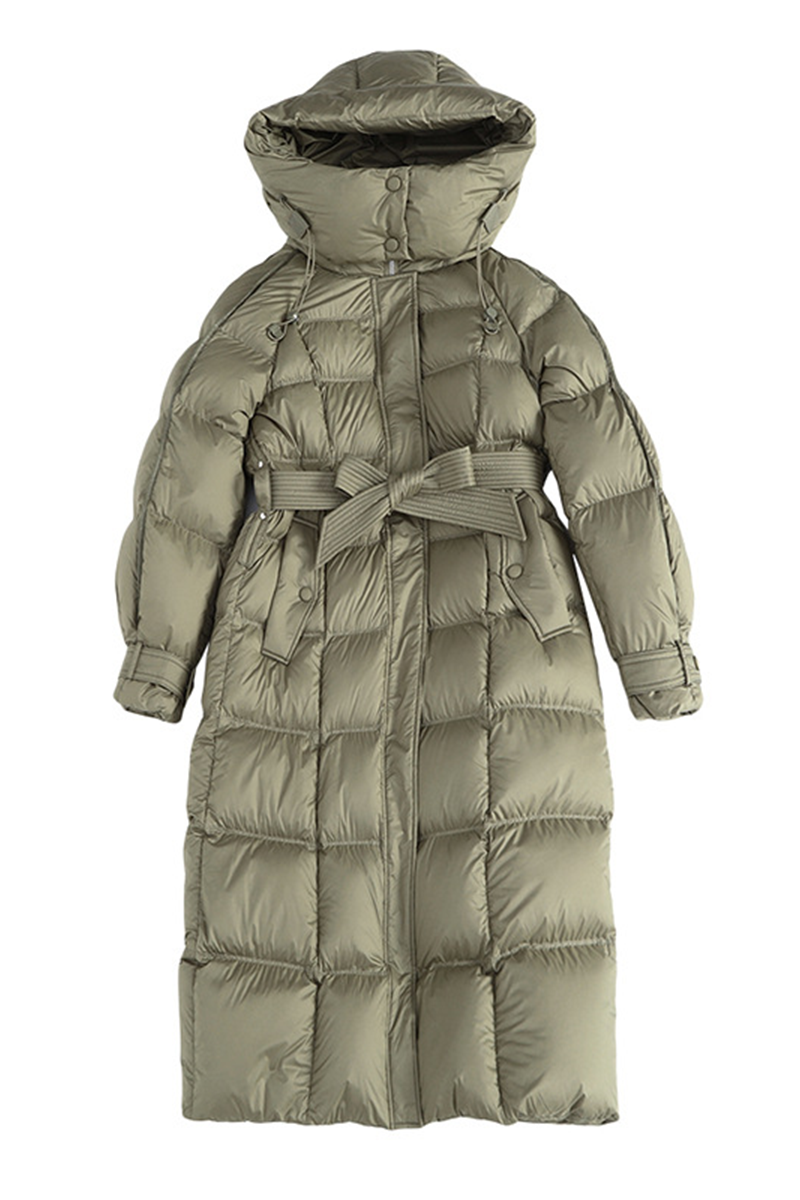 Gracefully Styled Garment for Any Occasion