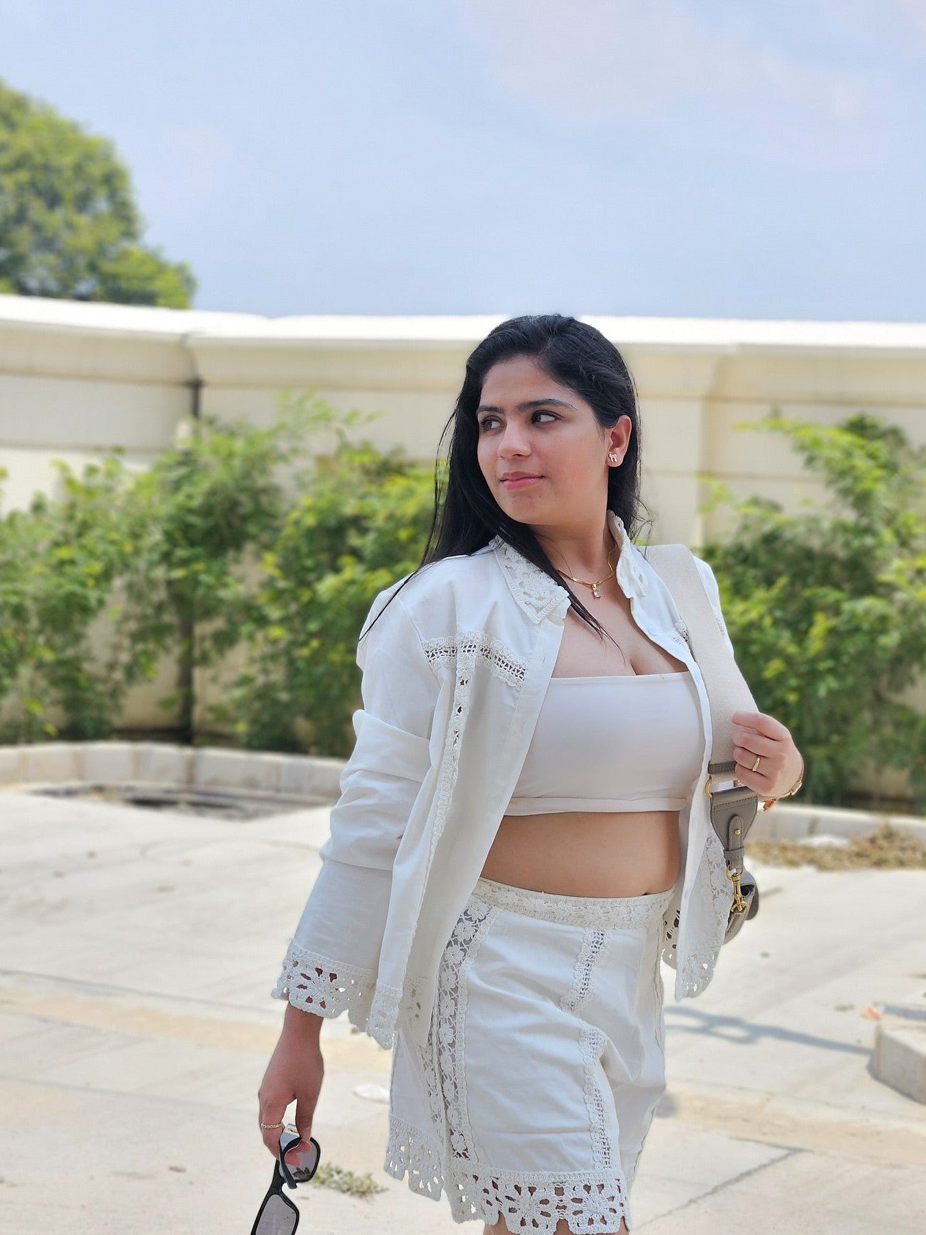 Classic Vintage Shirt with a Flattering Fit