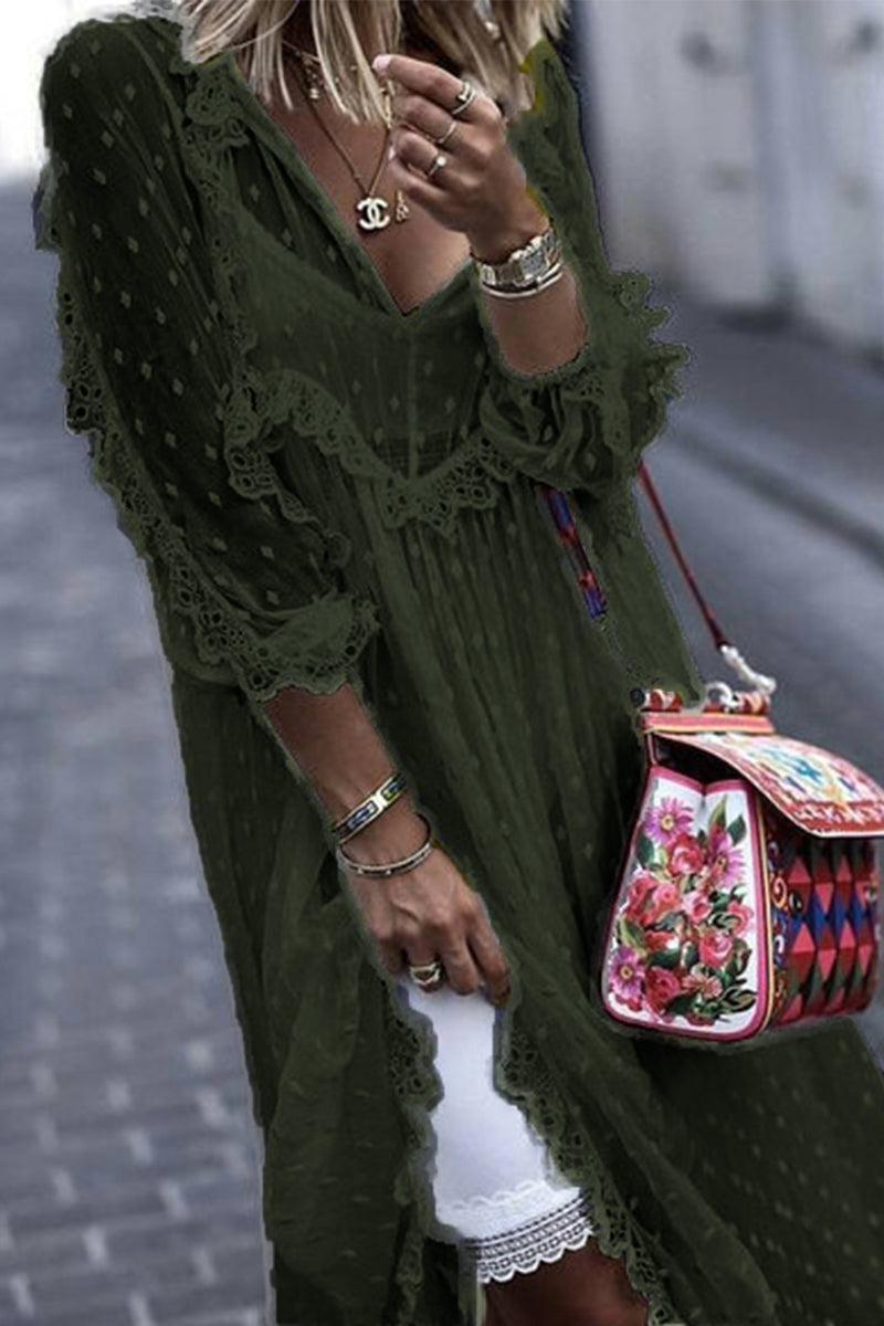 A Vintage Style Dress with Delicate Timeless Details