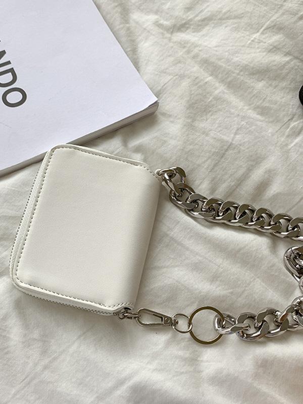 Polished Bag with an Effortless Classic Look