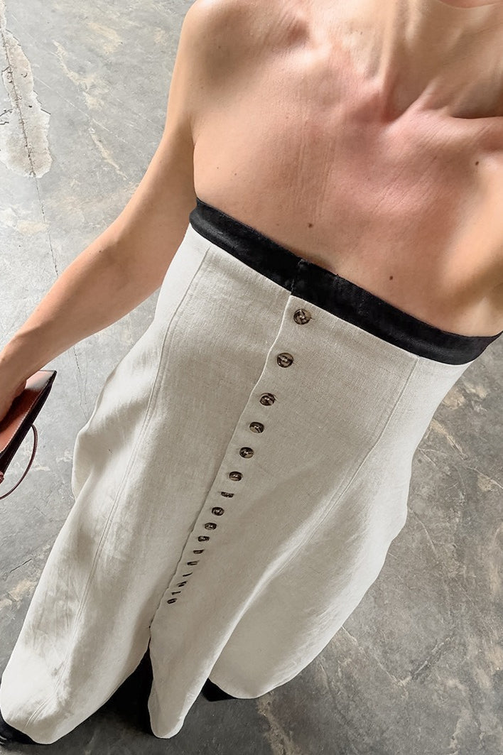Beautifully Finished Dress in a Timeless Design