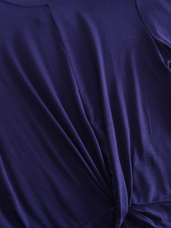 Effortlessly Elegant T-Shirt with a Timeless Design