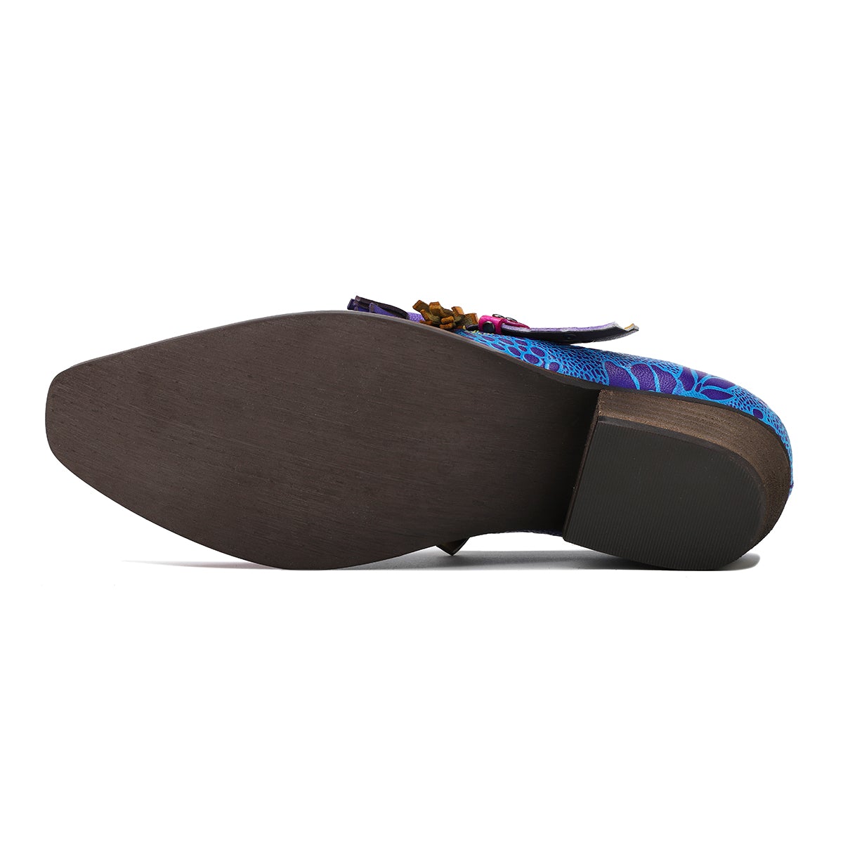 Well Tailored Shoes with a Graceful Silhouette