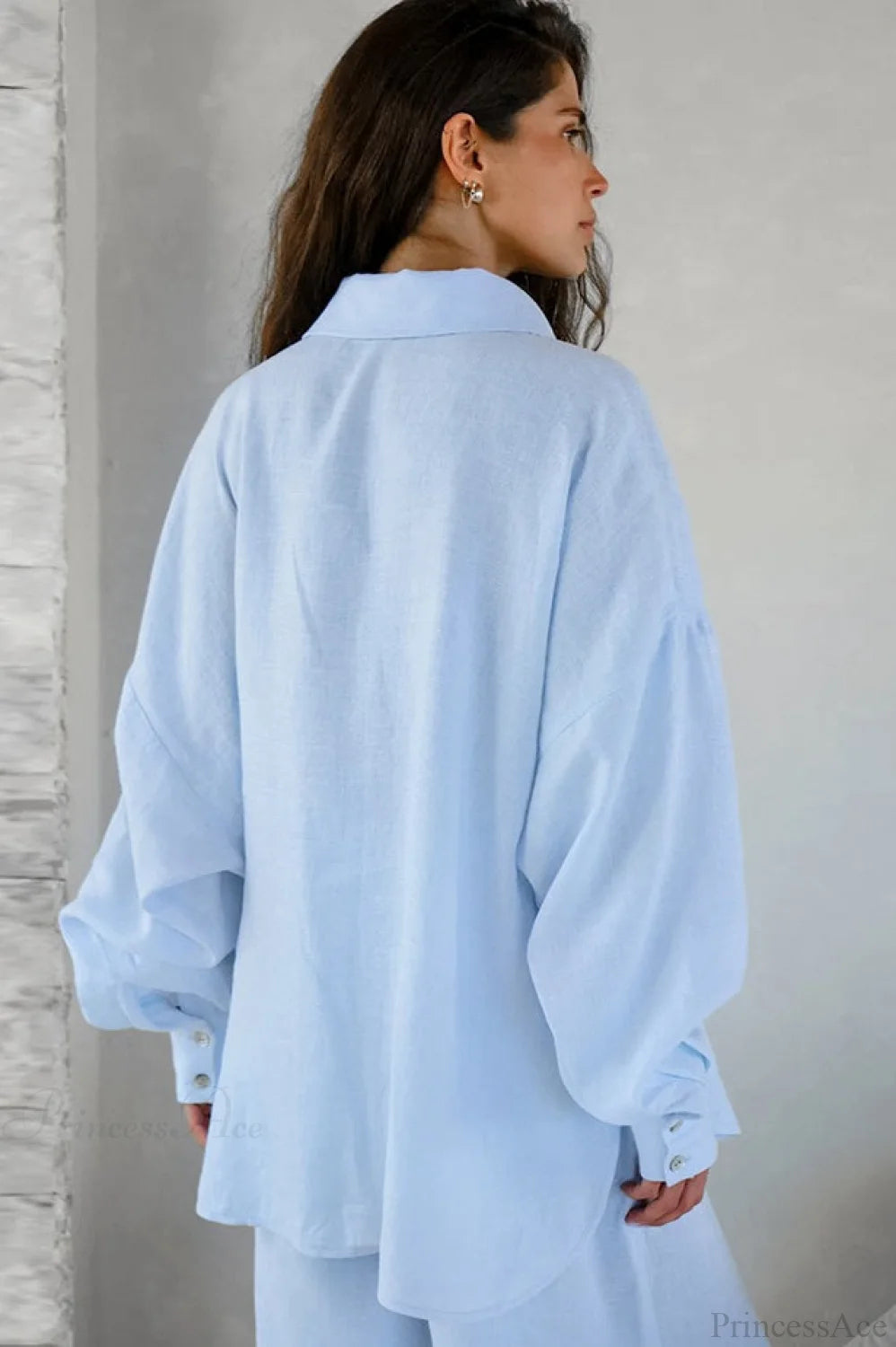 Sophisticated Garment with a Clean Classic Look