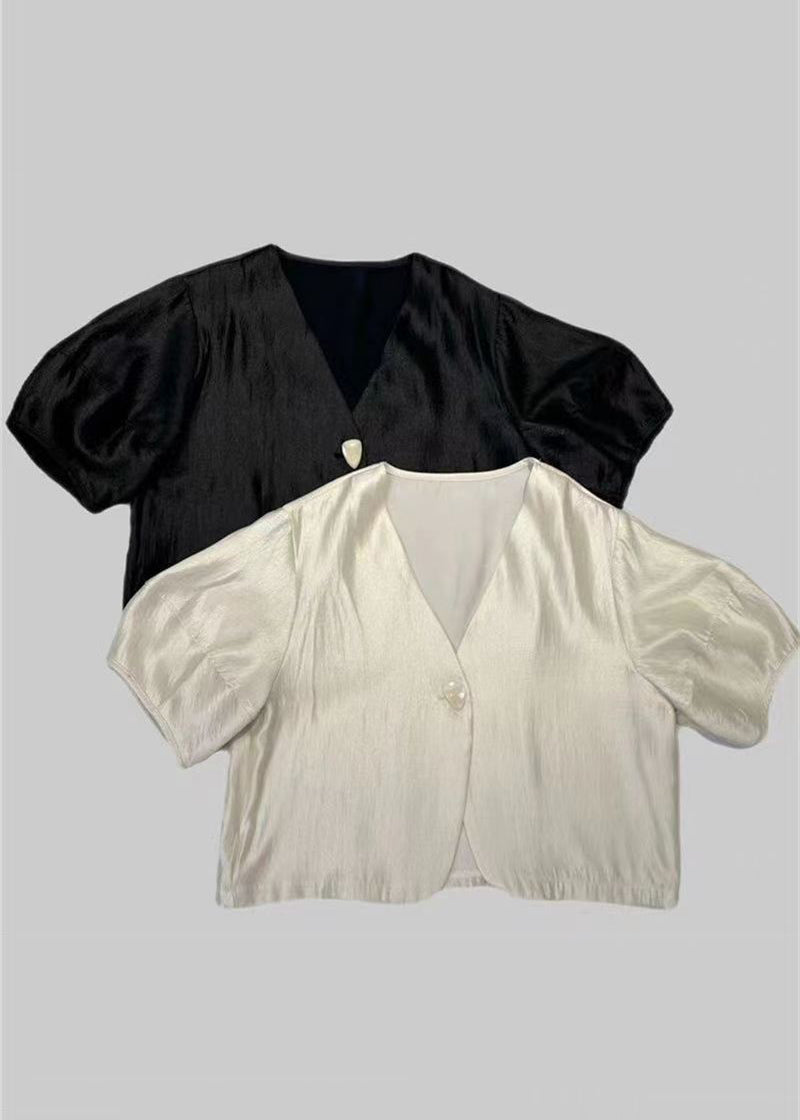 Classic Vintage Shirt with a Flattering Fit