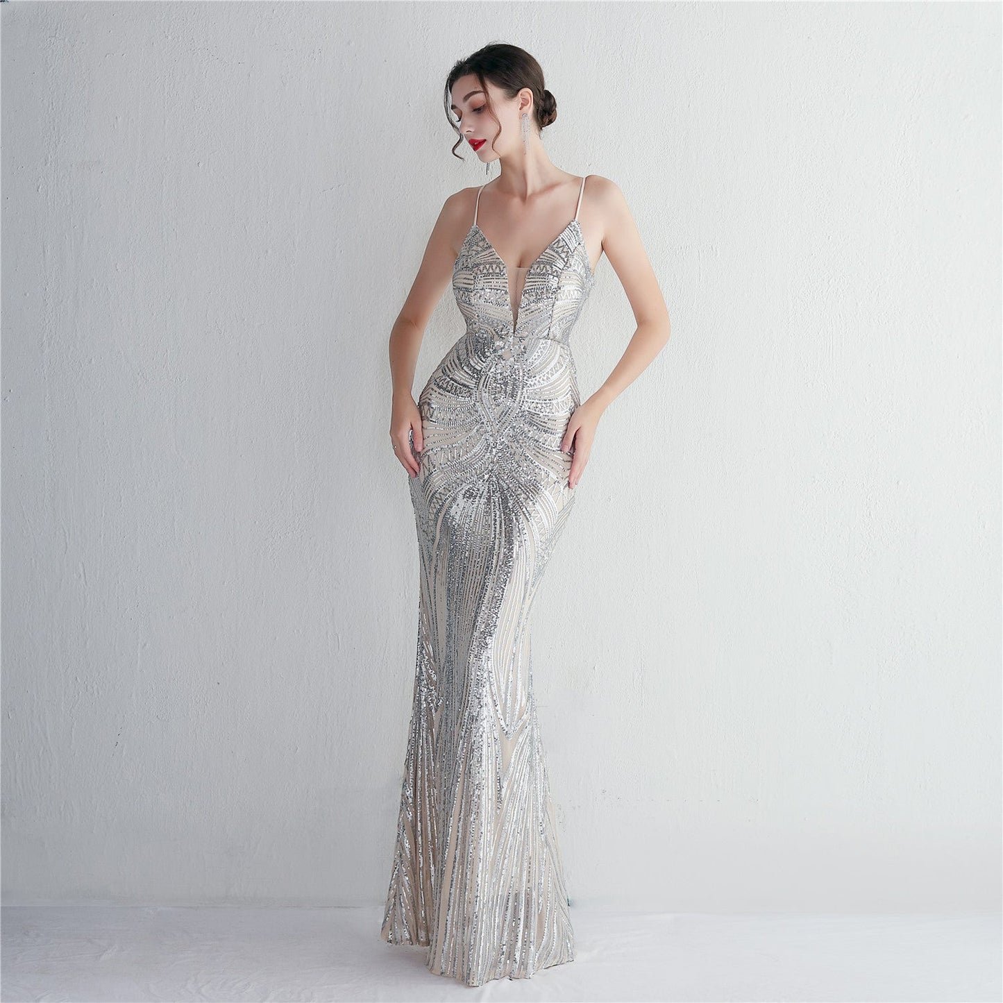 Sophisticated Dress with a Clean Classic Look