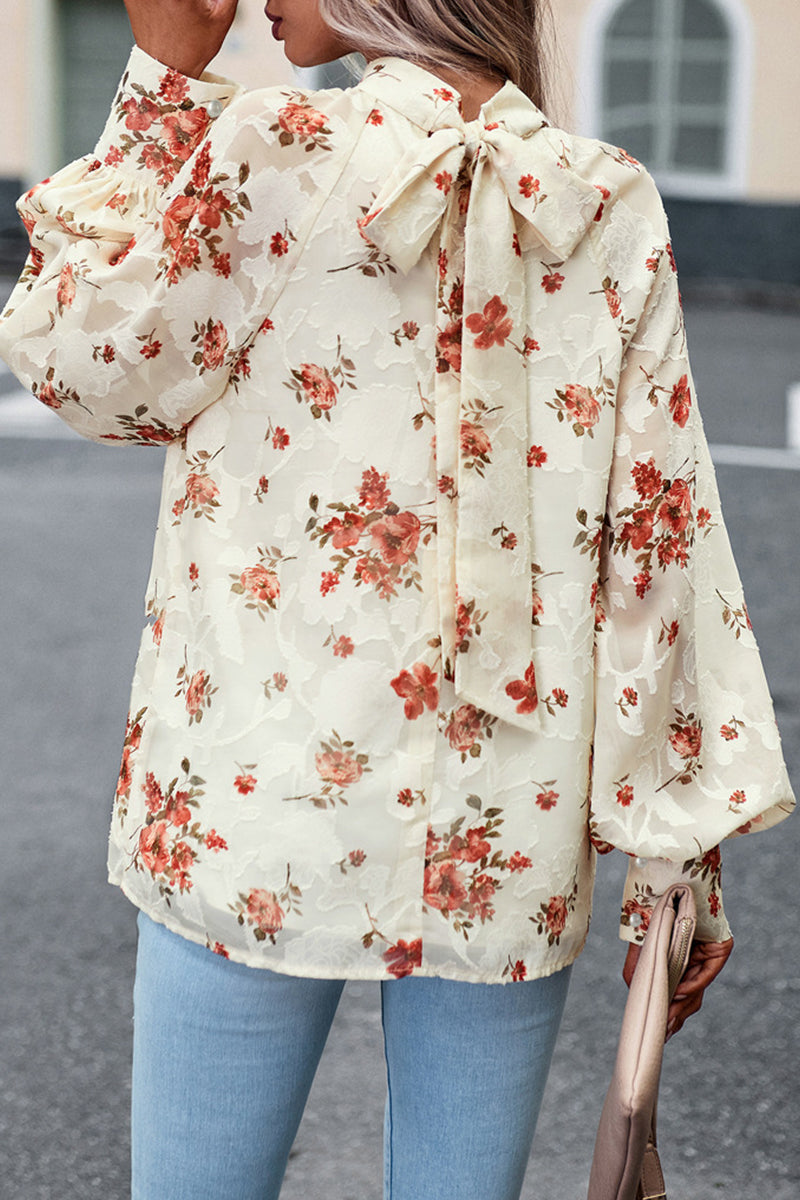 Well Tailored Top with a Graceful Silhouette