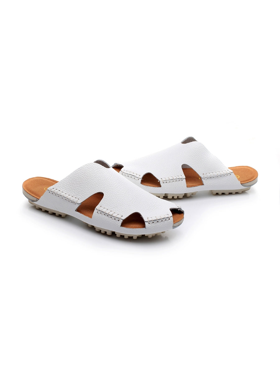 Effortlessly Elegant Garment with a Timeless Design