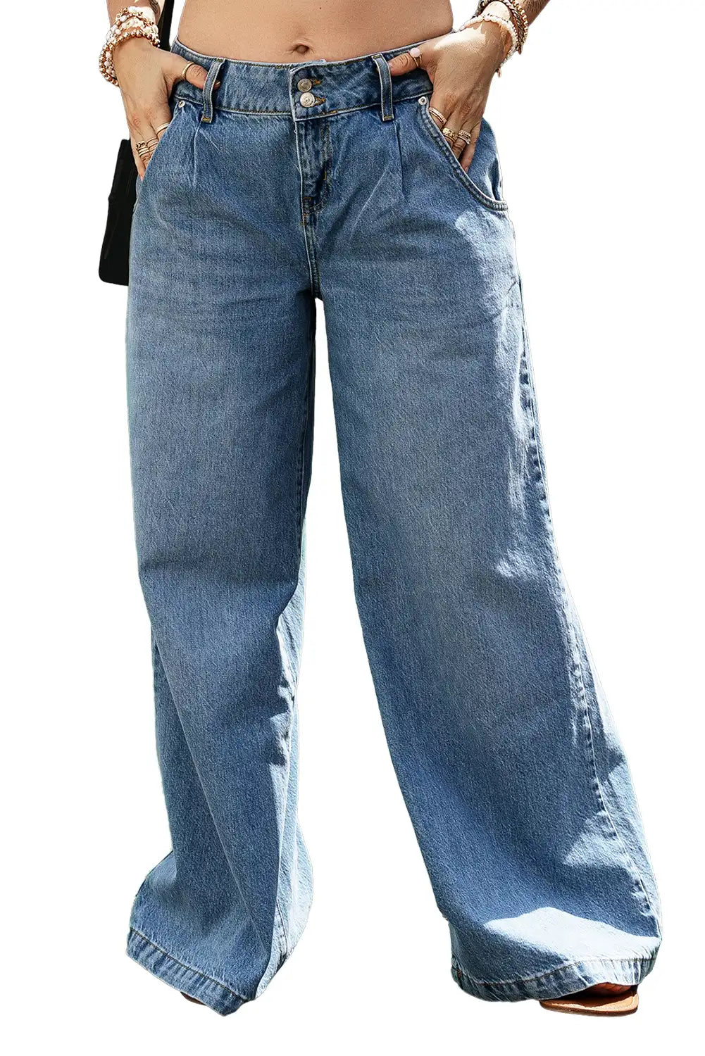 Beautifully Finished Garment in a Timeless Design