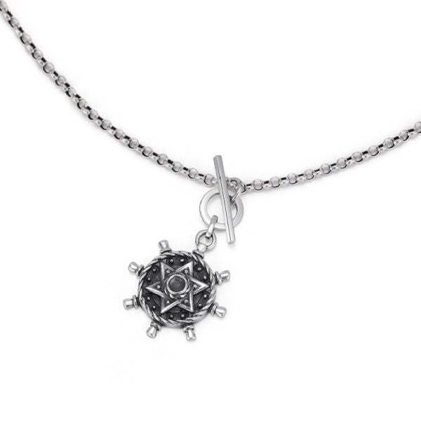 Sophisticated Garment with a Clean Classic Look
