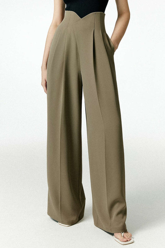 A Vintage Style Trousers with Delicate Timeless Details