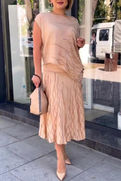 Gracefully Styled Garment for Any Occasion