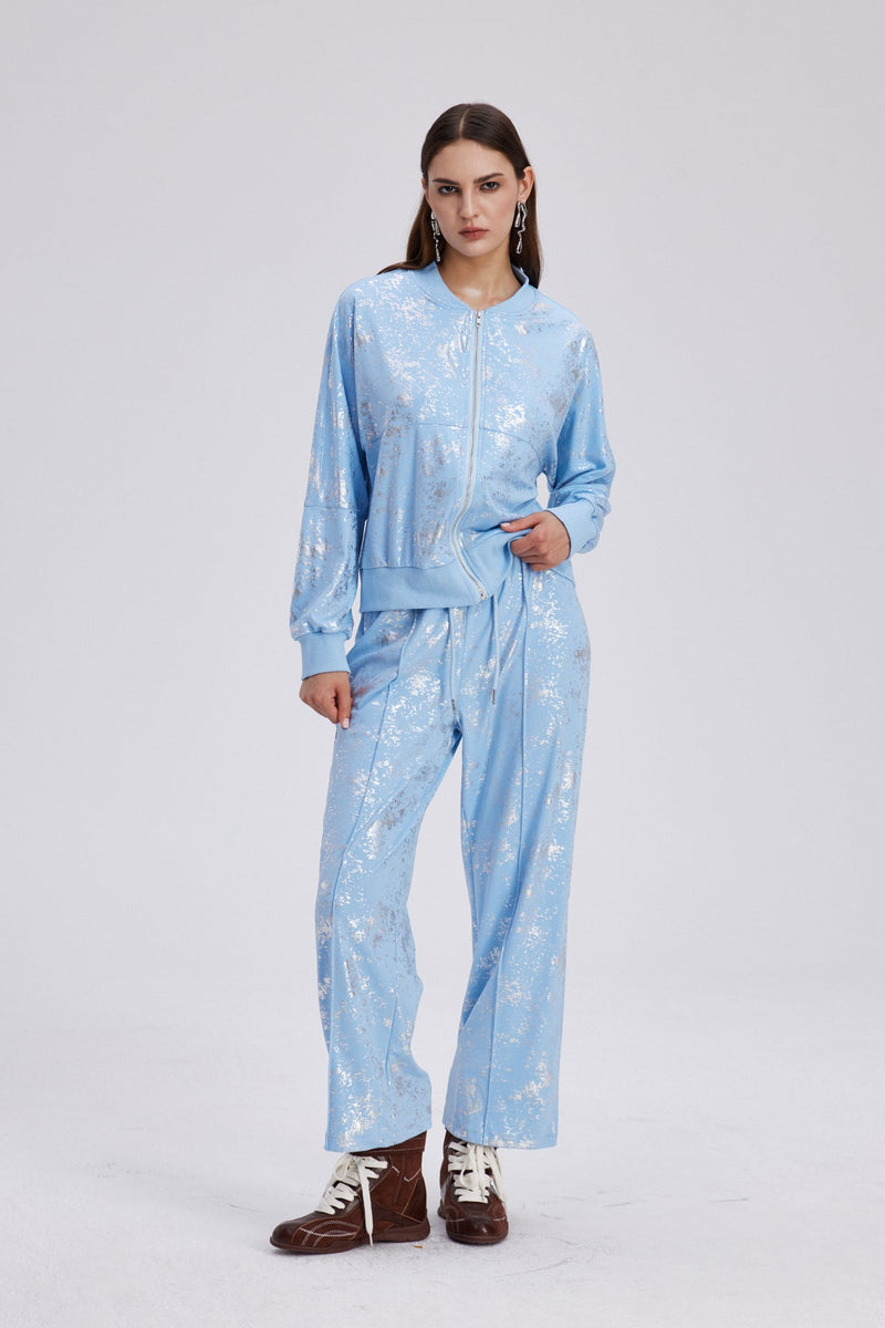 Well Tailored Pants with a Graceful Silhouette