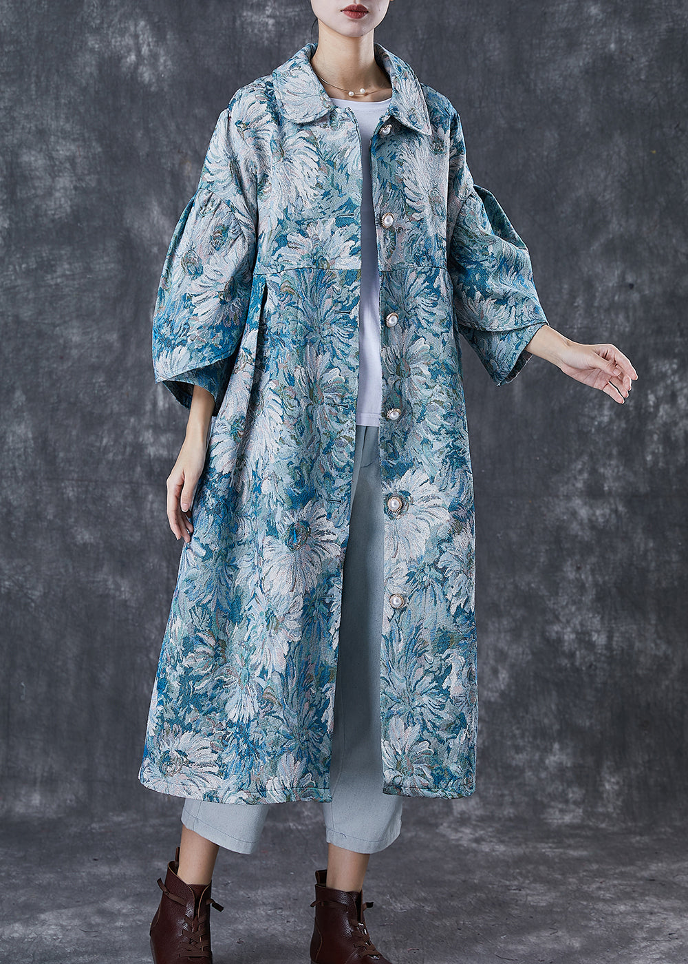 Gracefully Styled Coat for Any Occasion
