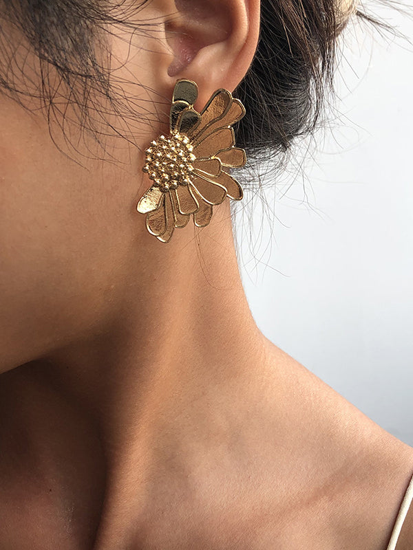 Elegantly Styled Garment for Everyday Wear