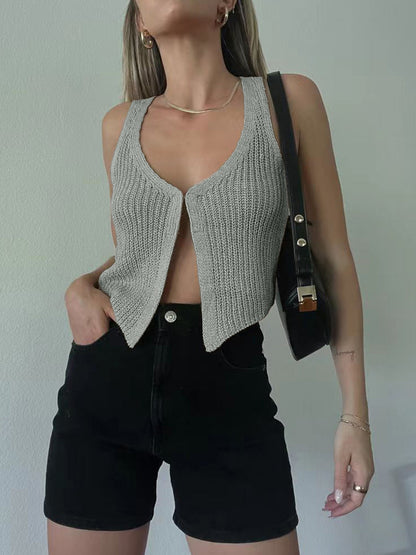 Effortlessly Elegant Garment with a Timeless Design
