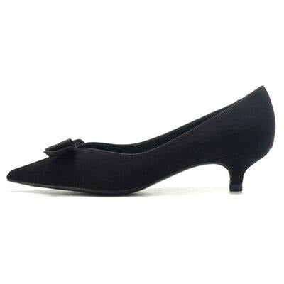 Classic Vintage Shoes with a Flattering Fit