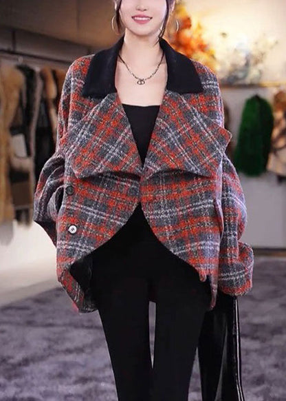 Elegantly Styled Coat for Everyday Wear