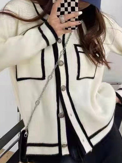 Well Tailored Cardigan with a Graceful Silhouette