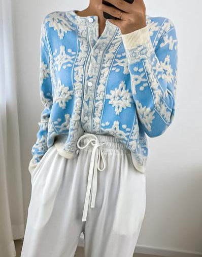 Classic Vintage & Enduringly Stylish Cardigan