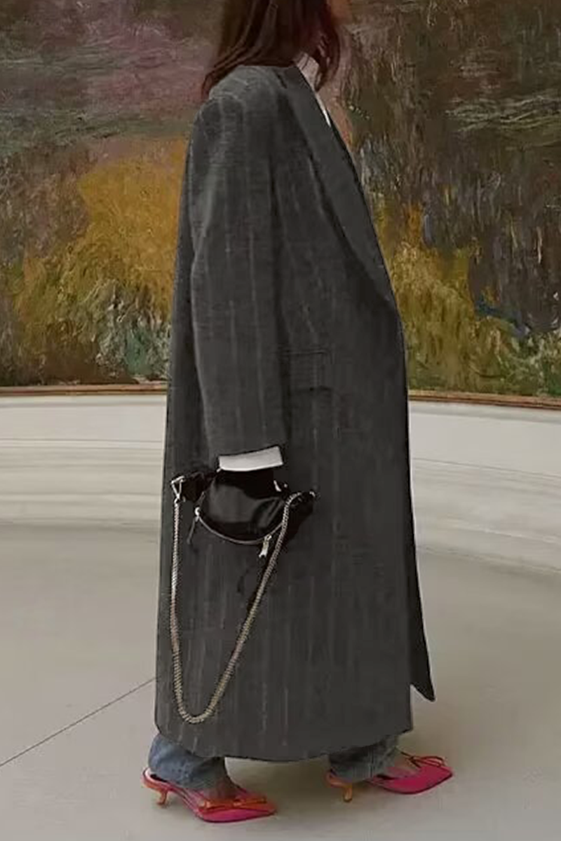 Gracefully Styled Garment for Any Occasion