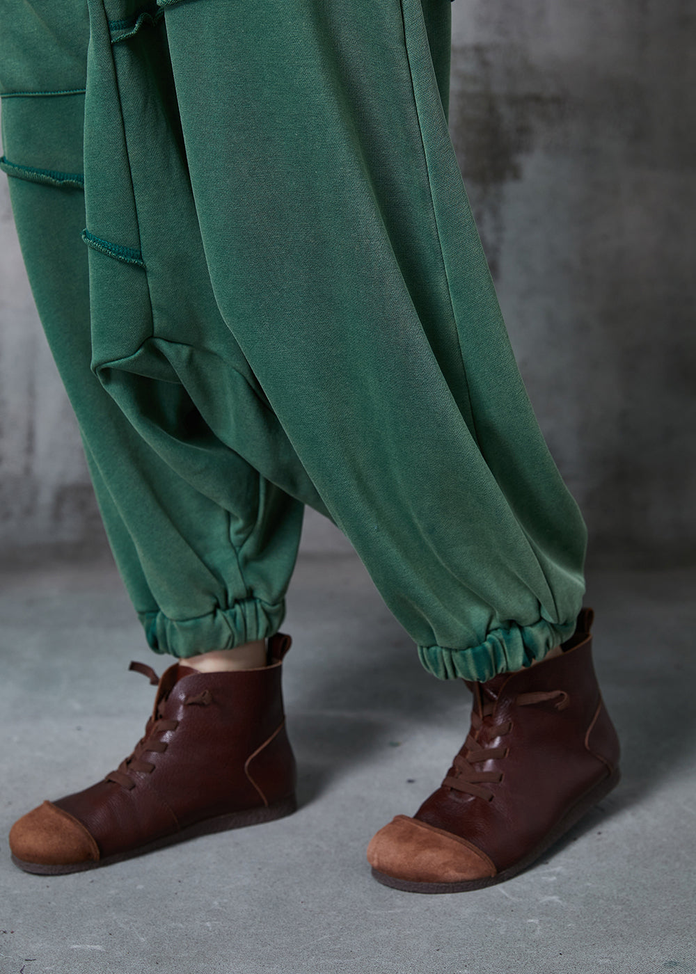 Elegantly Styled Pants for Everyday Wear