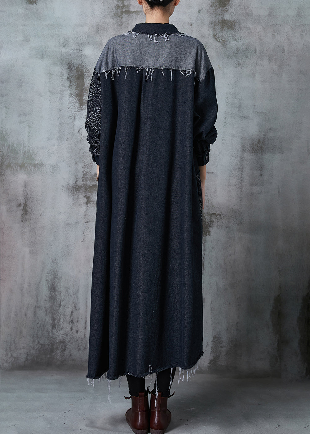 Gracefully Styled Coat for Any Occasion